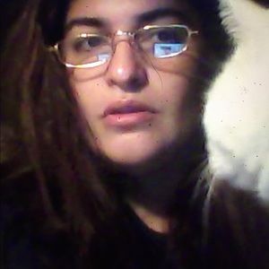 Meet your Posher, Felicita